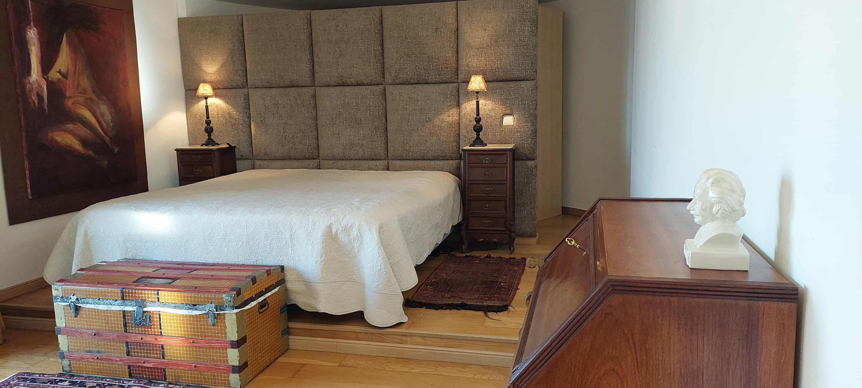 1004 Master Bedroom upstairs