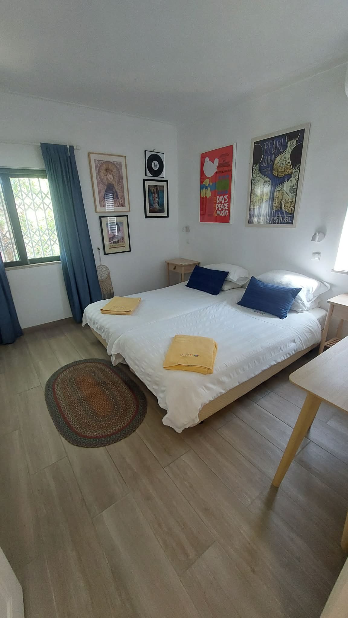 1c19700e-3852-4385-b4ec-3add3830107f