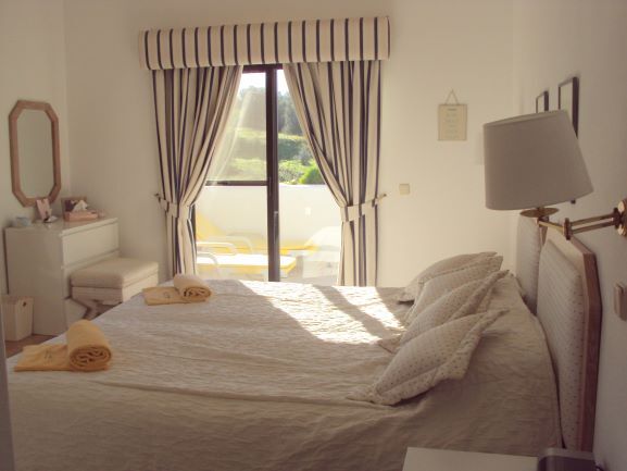 Master bedroom 10442