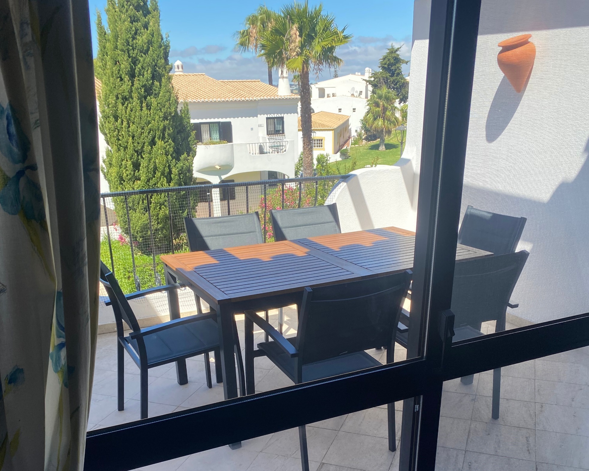 a25d411f-7d64-4f3b-bc86-d584b996586e