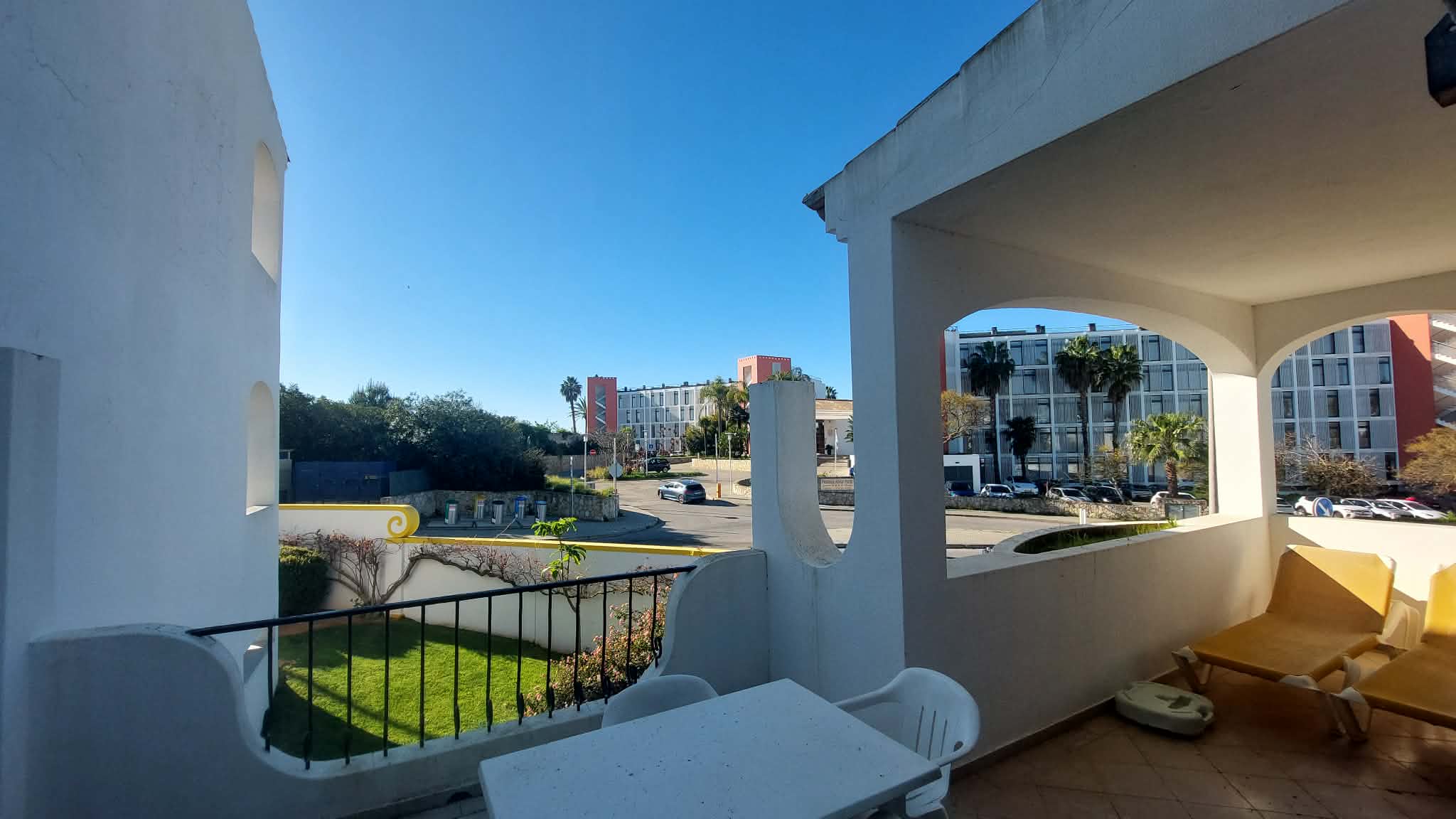 Ref 10396  - Apartment terrace 